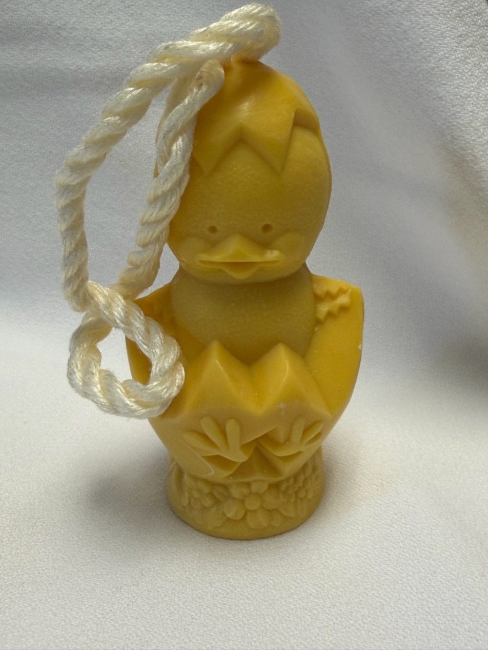 Avon Vintage 1970's Peep-A-Boo Chick Soap on a Rope - Picture 4 of 11